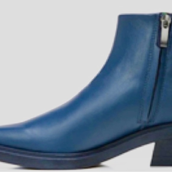 Franco Sarto Navy Boots Women’s size 7.5 - Picture 2 of 4